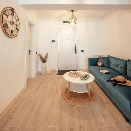 Pool Infinity & Parking * Mamaia