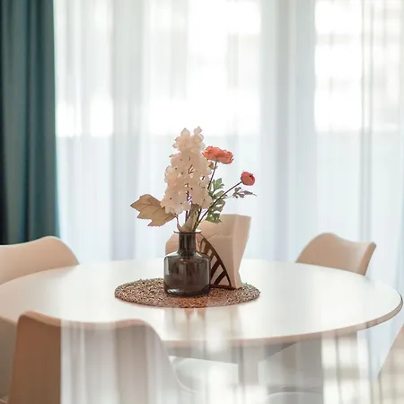 Pool Infinity & Parking Appartement